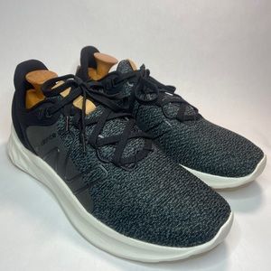 New Balance Fresh Foam Roav MROAVLK2 Black Running Shoes Men’s Size 11.5